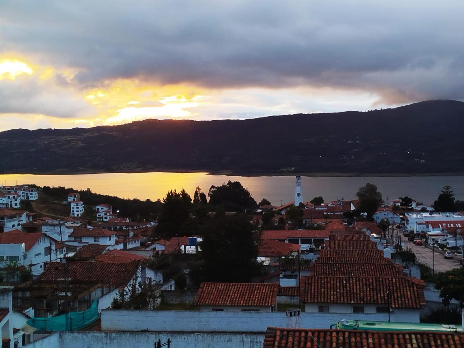 Hotel El Dorado Guatavita Eksteriør bilde